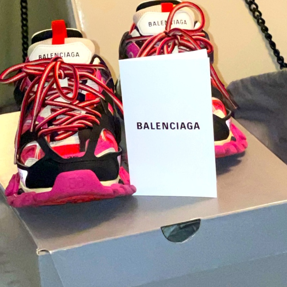 AUTHENTIC BALENCIAGA